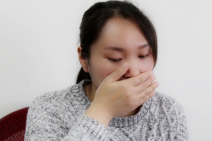 怀孕吐血可能是孕吐反应或者是消化道炎症以及口腔疾病引起的