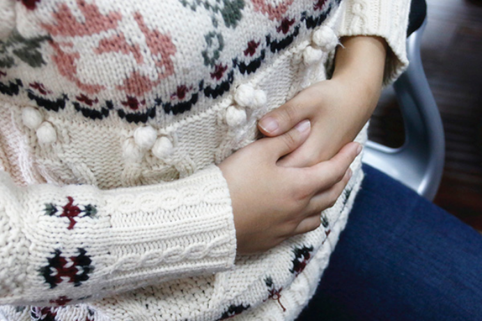 常见的就是通过饮食进行调养还要多运动