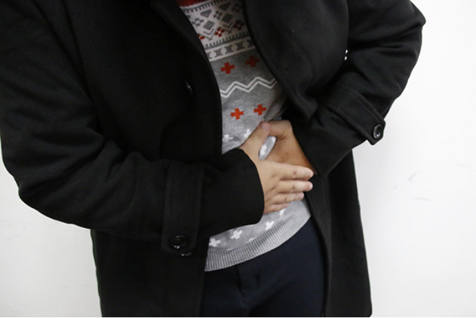 暖胃的人可食用的水果有苹果、木瓜、石榴、桂圆、菠萝、樱桃、芒果等水果