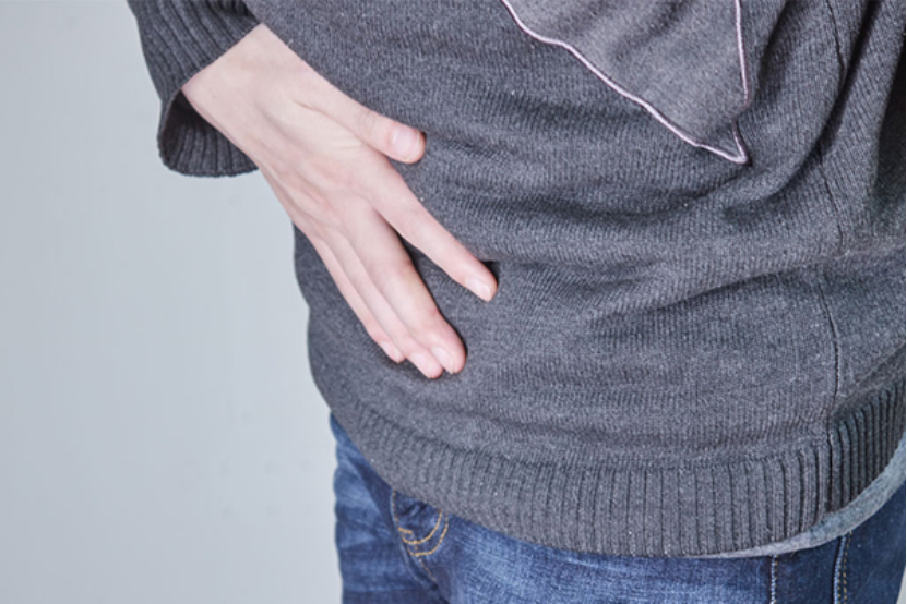 一般情况下，早期肠炎的症状有恶心、呕吐、腹胀、腹痛、腹泻等。