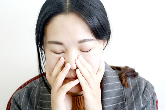 三叉神经是人体头部神经中的一部分，但是很多人对三叉神经并不了解，也不知道三叉神经在身体中的方位。