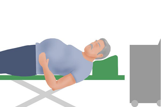 若是家里有人住院的话，会发现一些病人的嘴巴上带着东西，呼吸系统出现异常的患者，会通过雾化的方式来帮助病情的恢复。