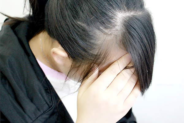 人体中的电解质包含了很多离子，电解质正常，能够保证人体生理功能的稳定。