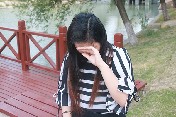 蹲下去站起来头晕眼黑可能与大脑供血不足有关。