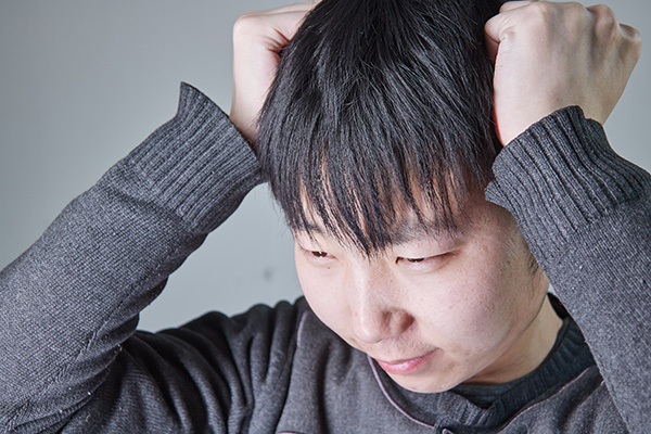 头一阵一阵的疼可能是偏头痛导致的。