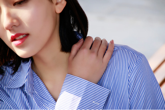 睡醒后浑身酸痛特别累