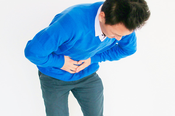 想要排出腹水的人可以多喝水，通过排尿的形式排出体内多余的腹水。