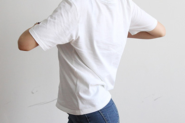 运动是外因，确实也有不少内因，能够让人吃不胖。