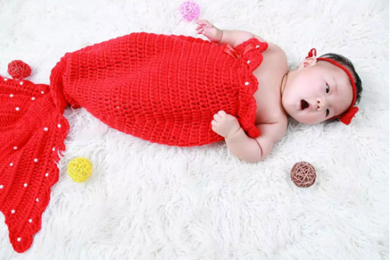 在照顾抚养宝宝成长的过程中，越是小月龄的宝宝，在晚上睡觉的时候越容易出现哭闹的现象。