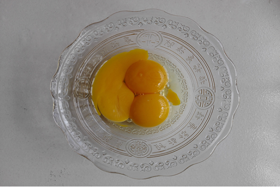 日常饮食中，鸡蛋的出镜率是非常高的，无论是炒菜还是烧汤，都可以用鸡蛋作为食材。