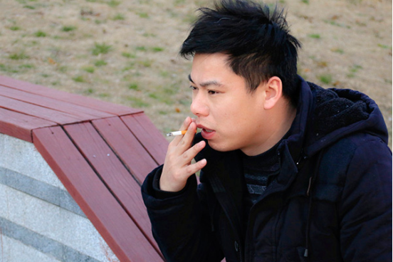 抽烟咳嗽怎么回事