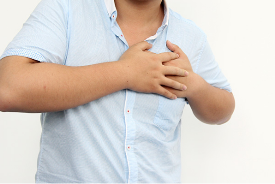 不发烧的肺炎症状表现