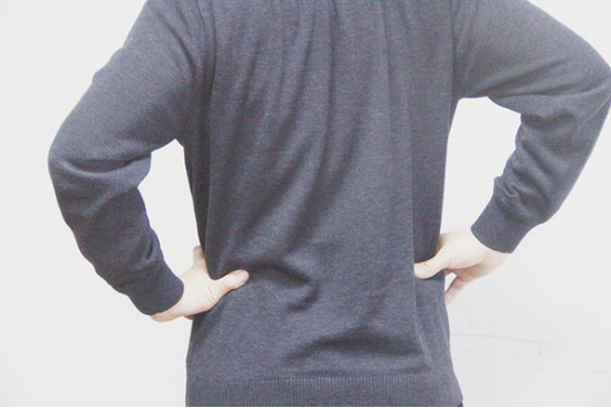 肾衰竭的患者上次数的次数会逐渐的增加，但是每次排出体外的尿量也会随之减多少，观察之后还会发现，排出体外的尿液都会出现泡沫。