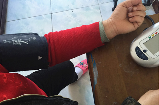 通常来说，测量一次血压测出的结果是低压100高压150，并不能说明是患有高血压，但是经常测出的血压都在这个范围内，就要考虑是患有高血压。