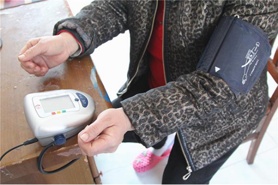 血压忽高忽低是异常的现象，因此一定要引起警惕