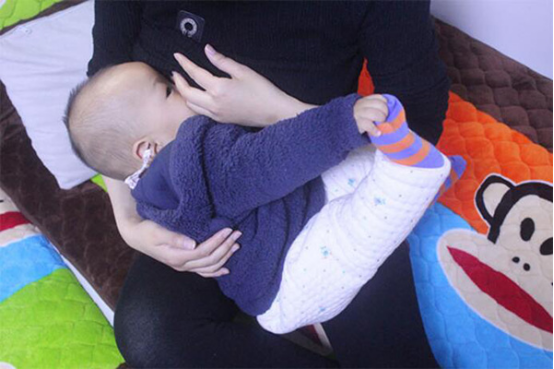 调理哺乳期乳腺炎，患者可以通过积极治疗的方式来改善病情