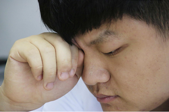 失眠让人无法入睡,眼睛一直睁着,肯定会困,但失眠是神经功能失调导致 失眠让人无法入睡,眼睛一直睁着,肯定会困,但失眠是神经功能失调导致