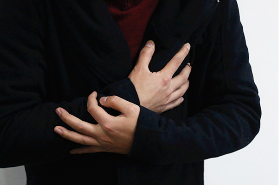 患者可以服用药物治疗，或者用中药进行调理