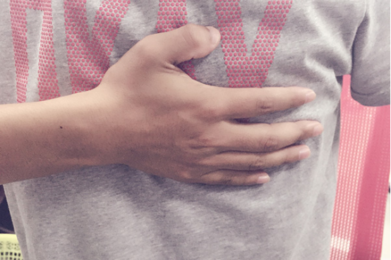 心肌炎的治疗主要以药物治疗为主，通过服用药物改善心肌能量代谢