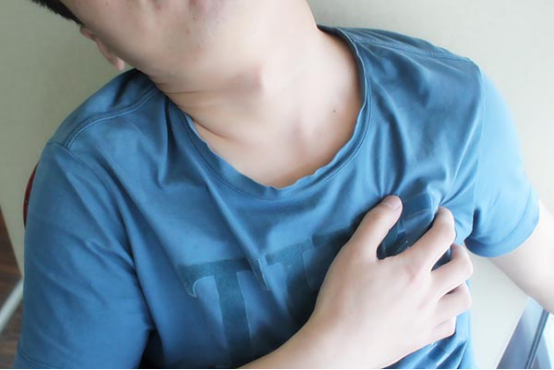 心肌损伤一般有常见的两种情况，一种是年轻人得病率较高的心肌炎