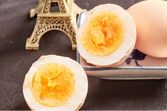 感冒时是可以吃鸡蛋的，不过每个人体质不同，病情表现也不同