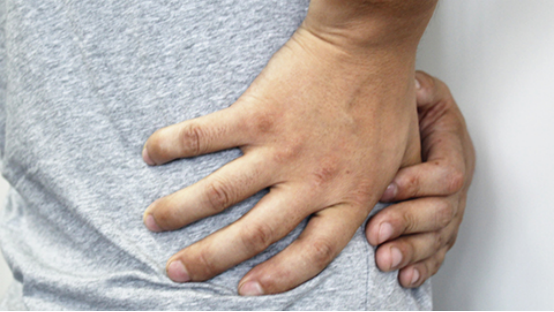 隐匿性肾炎不是很严重，一般没有什么不适症状