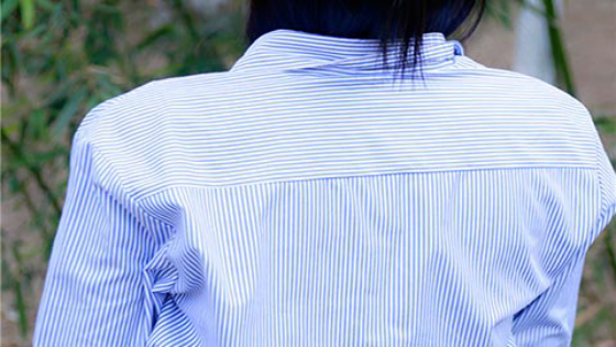 如果在肚子饿的时候，胃部疼痛发作，是会牵扯到背部肌肉，导致背痛