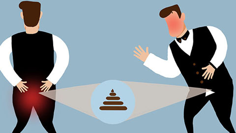 对于患有痔疮的患者，在平时的饮食中，可以多多的增加，含有丰富纤维的食物