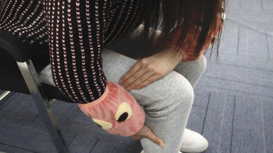 三角韧带出现损伤的时候,可以观察到关节内侧有非常明显的隆起 三角韧带出现损伤的时候,可以观察到关节内侧有非常明显的隆起