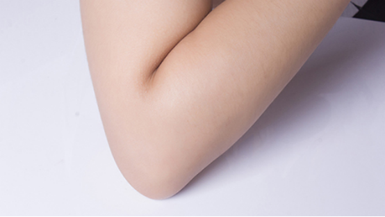 手肘的位置就是在大家口中经常说起的肘关节位置