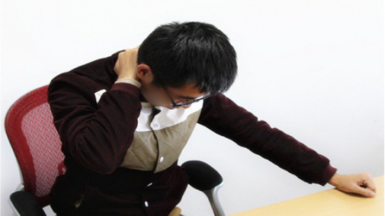 寰枢关节的组成主要是通过三个部位的关节进行组成