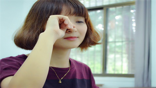 患上青光眼后，不仅会眼珠子疼，还会视力下降，严重的后果是失明