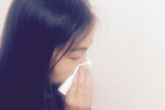 所以当我们感染到HPV病毒的时候,一定要坚持正规的医疗治疗 所以当我们感染到HPV病毒的时候,一定要坚持正规的医疗治疗