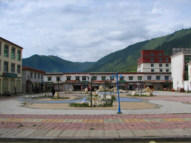 类乌齐县人民医院